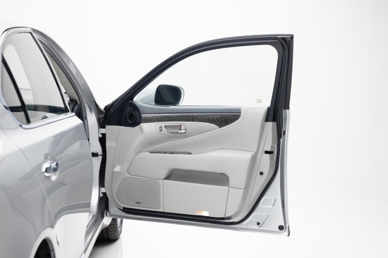 2007 Lexus LS 460 L L in ,