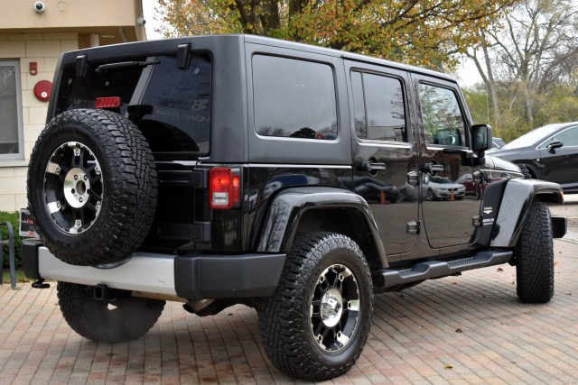 2012 Jeep Wrangler Unlimited Sahara 12