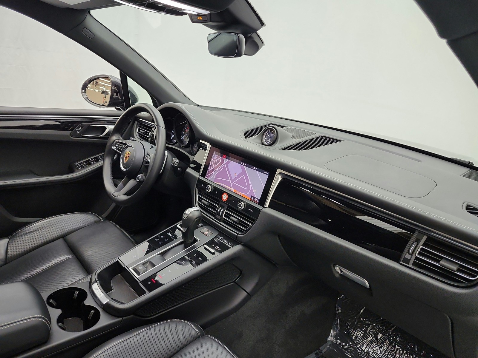 Used 2023 Volcano Grey Metallic Porsche S AWD image 20