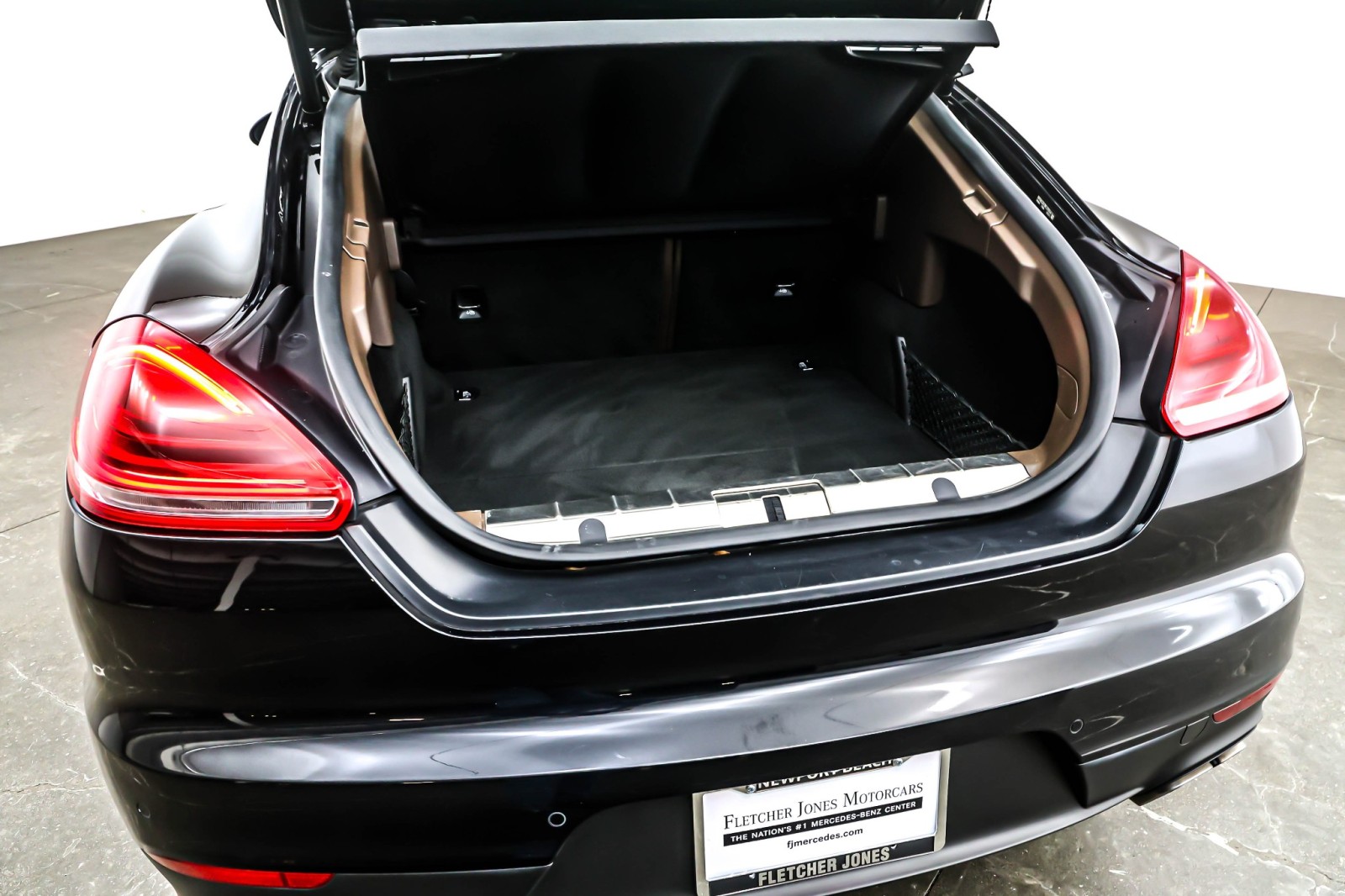 Used 2015 Jet Black Metallic Porsche 4dr HB Turbo image 22