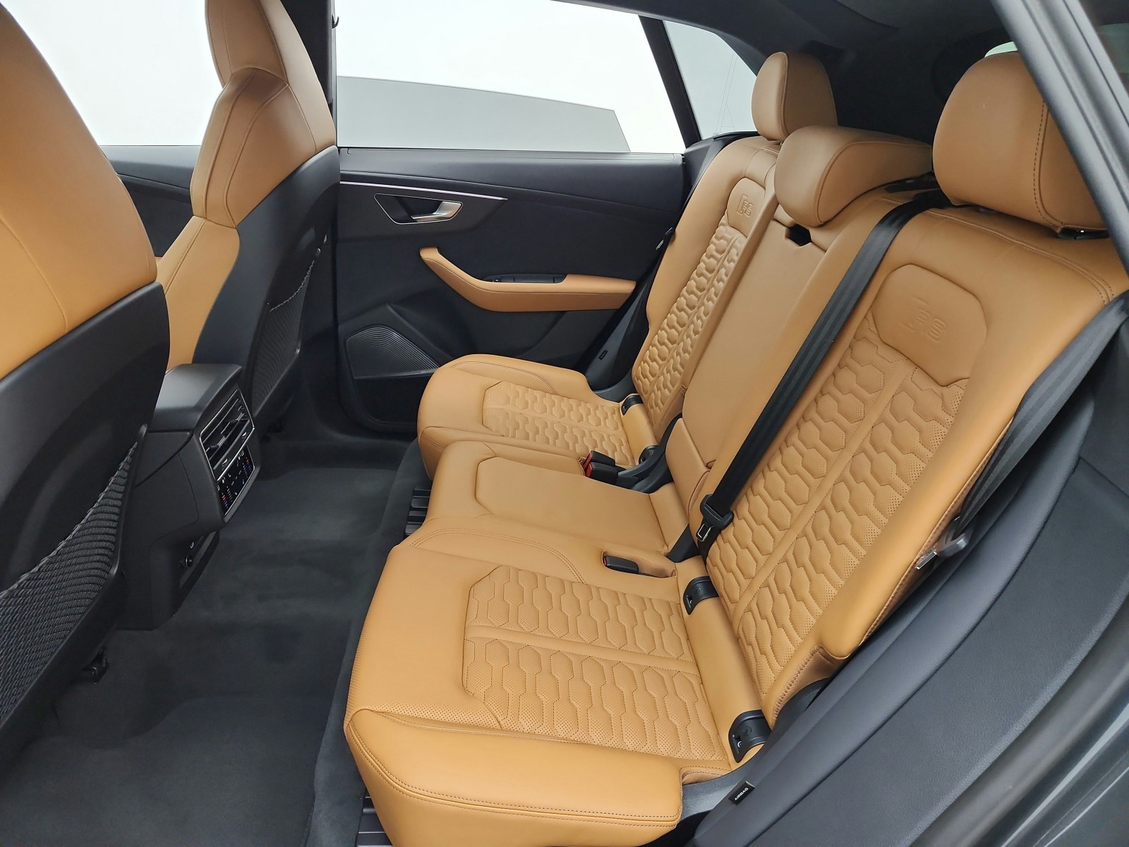 New 2026 Daytona Gray Pearl Effect Audi performance quattro image 12