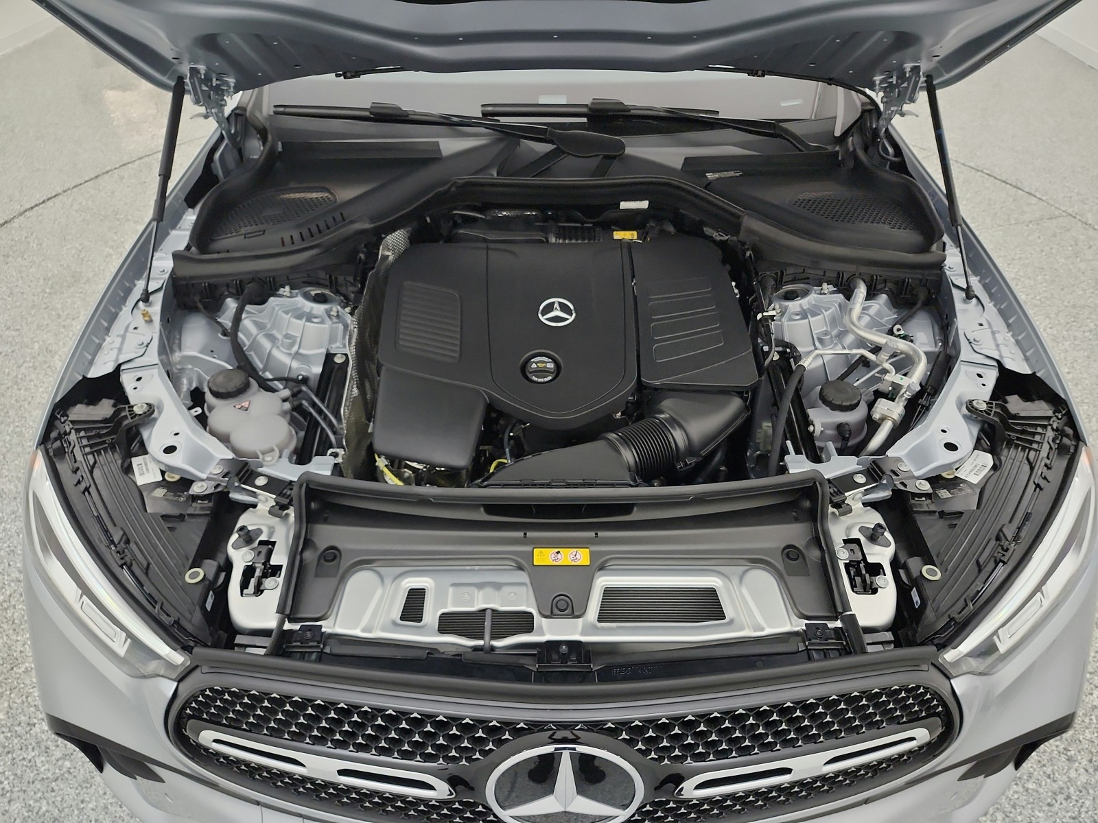 New 2026 Cirrus Silver Metallic Mercedes-Benz GLC 300 image 12