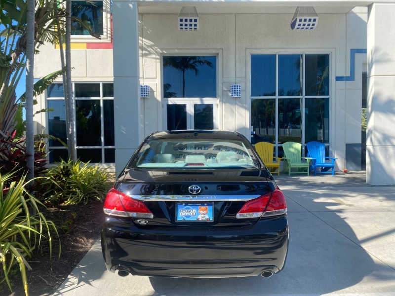 2011 Toyota Avalon Limited LOW MILES 80,879 in ,