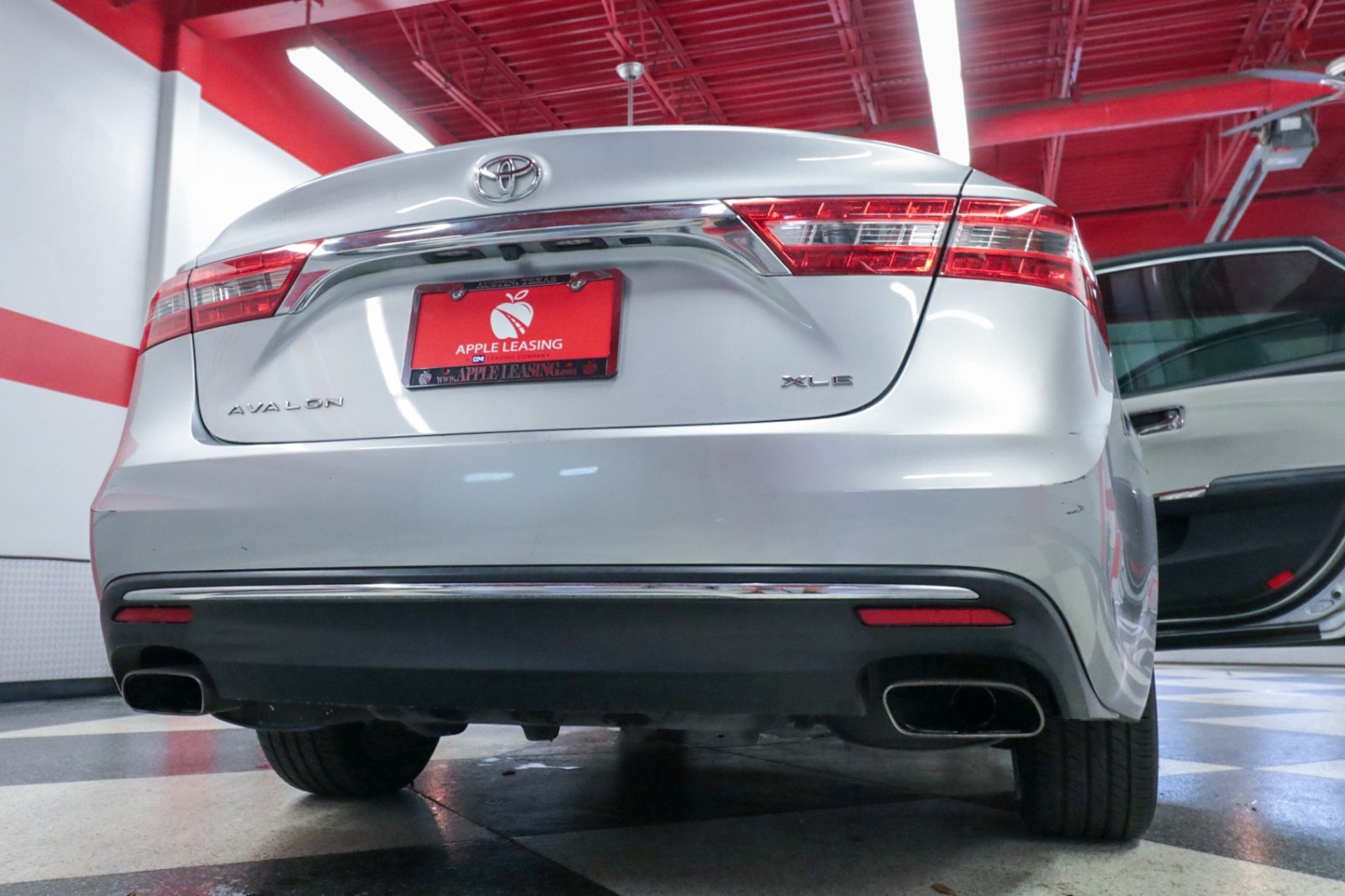 Used Car 2018 Toyota Avalon  Xle Premium For Sale Under $25,000 In Austin, Texas