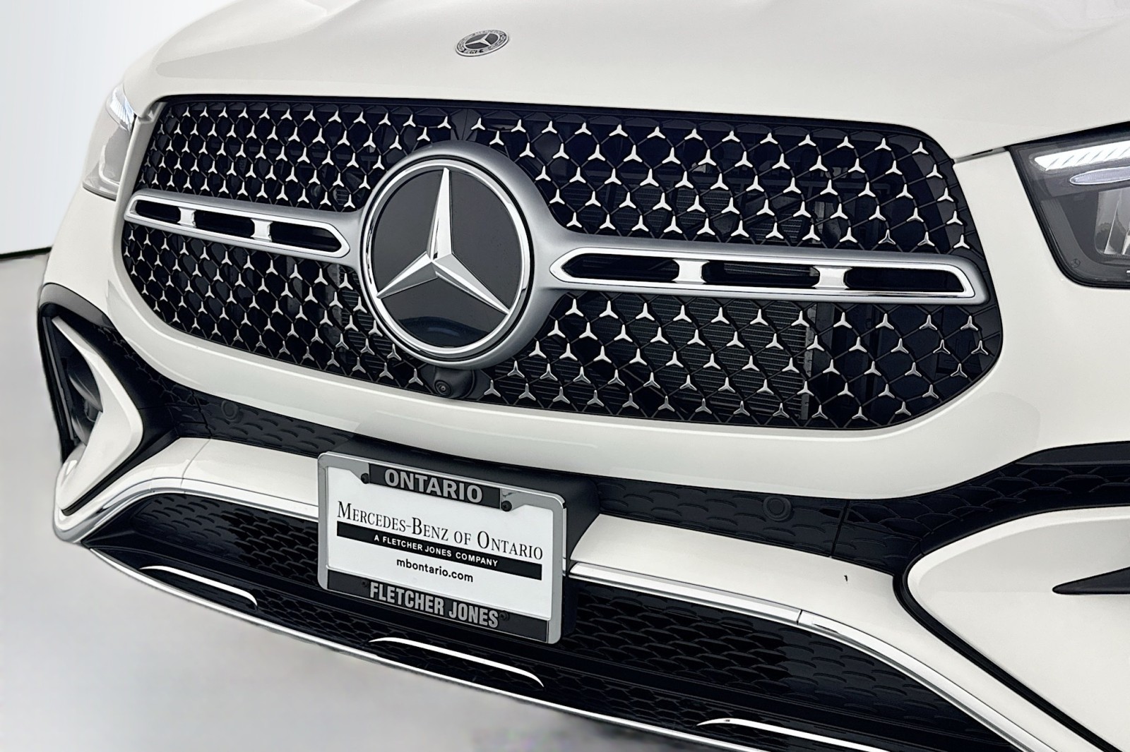 New 2026 Polar White Mercedes-Benz GLE 450 4MATIC® SUV image 12