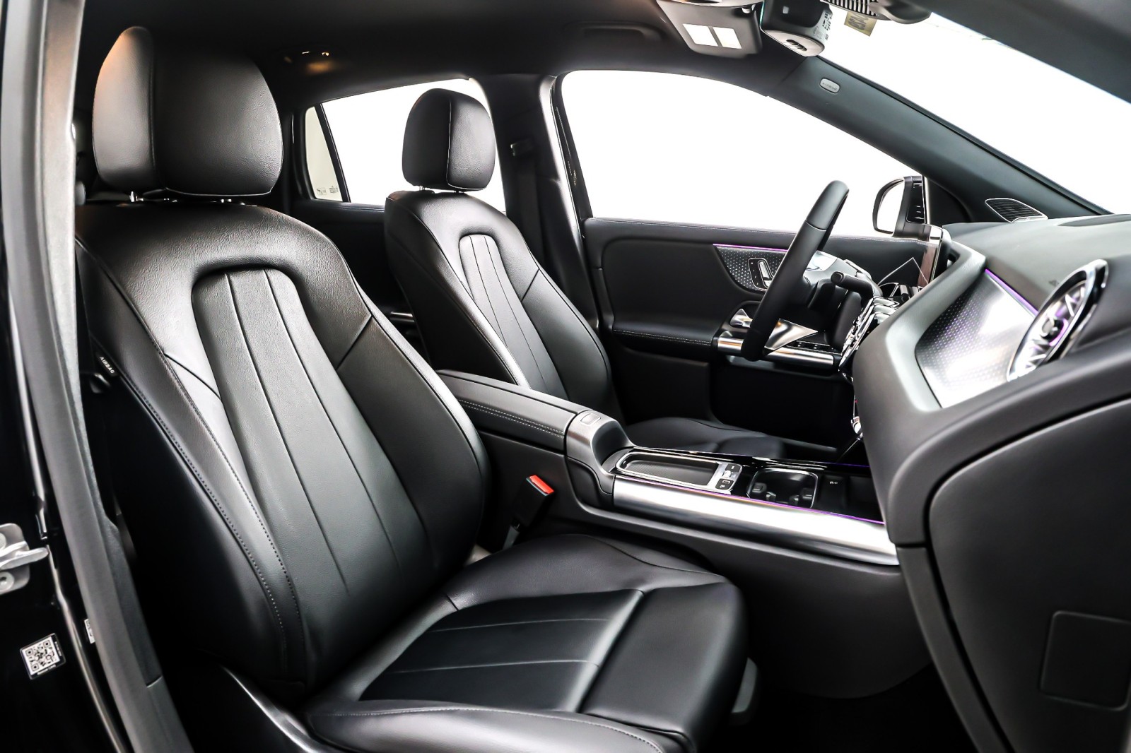 New 2025 Cosmos Black Metallic Mercedes-Benz GLA 250 SUV image 7