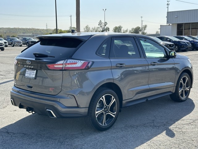 2022 Ford Edge ST 3