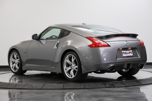 2010 Nissan 370Z Touring 3