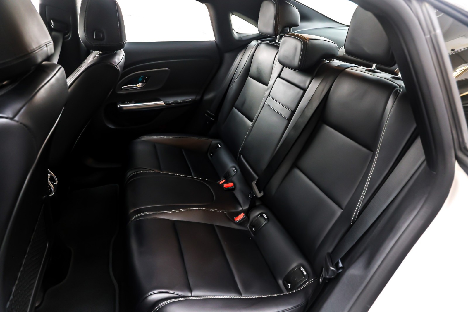 New 2026 Polar White Mercedes-Benz CLA 350 image 8