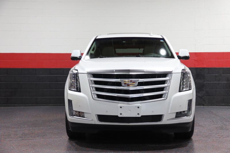 2017 Cadillac Escalade Premium Luxury 4WD 4dr Suv in , 