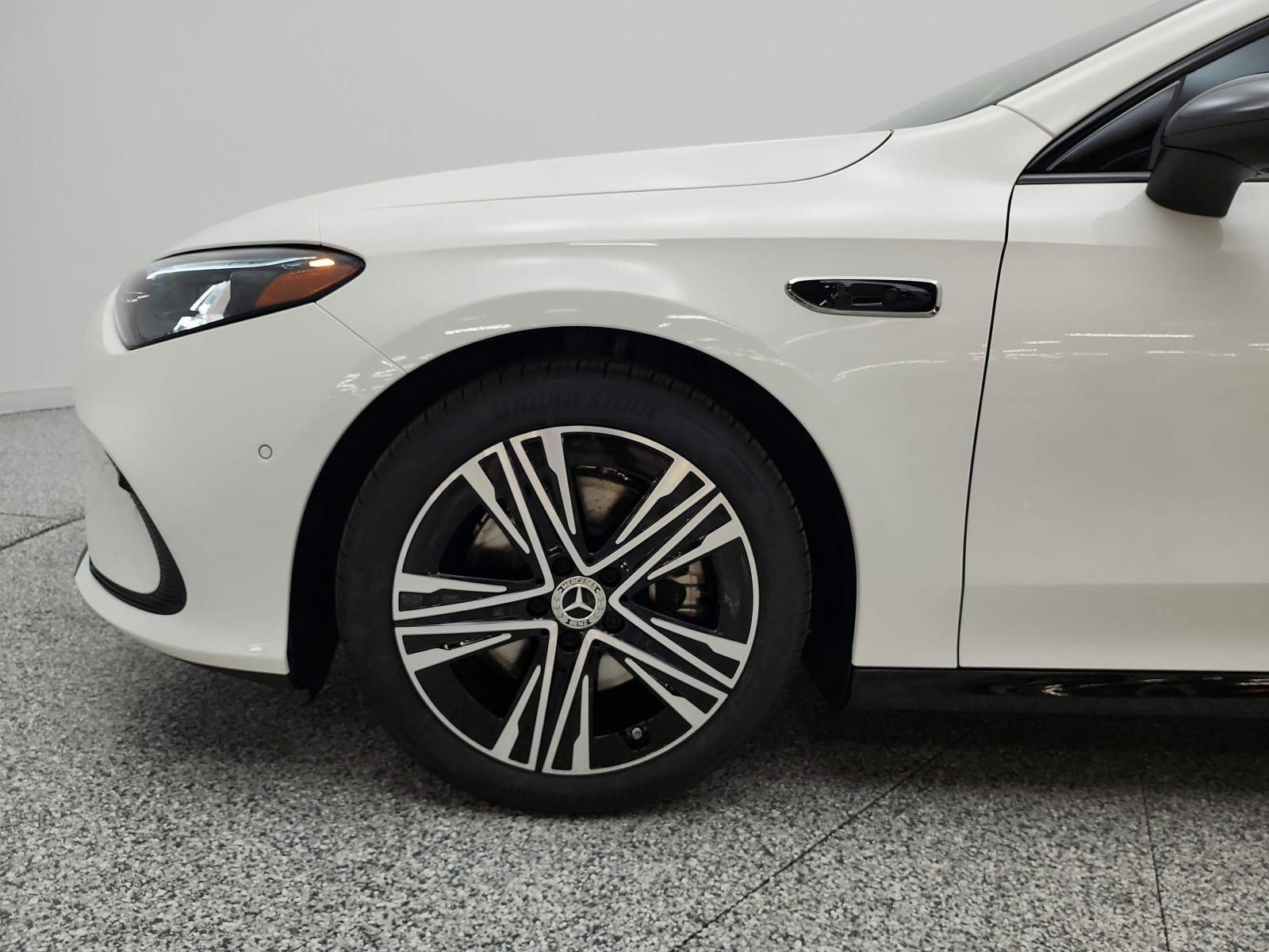New 2027 Polar White Mercedes-Benz CLA 250+ Electric RWD image 15