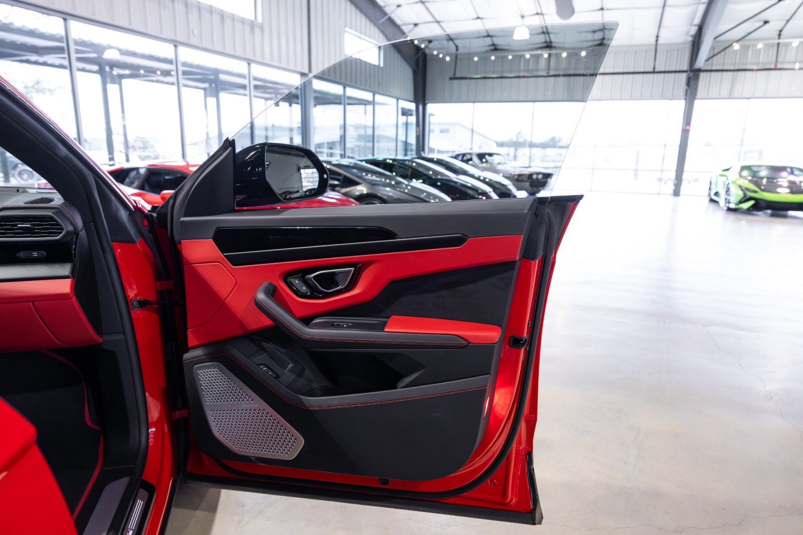 Used Car 2022 Lamborghini Urus  For Sale Under $230,000 In Boerne, Texas