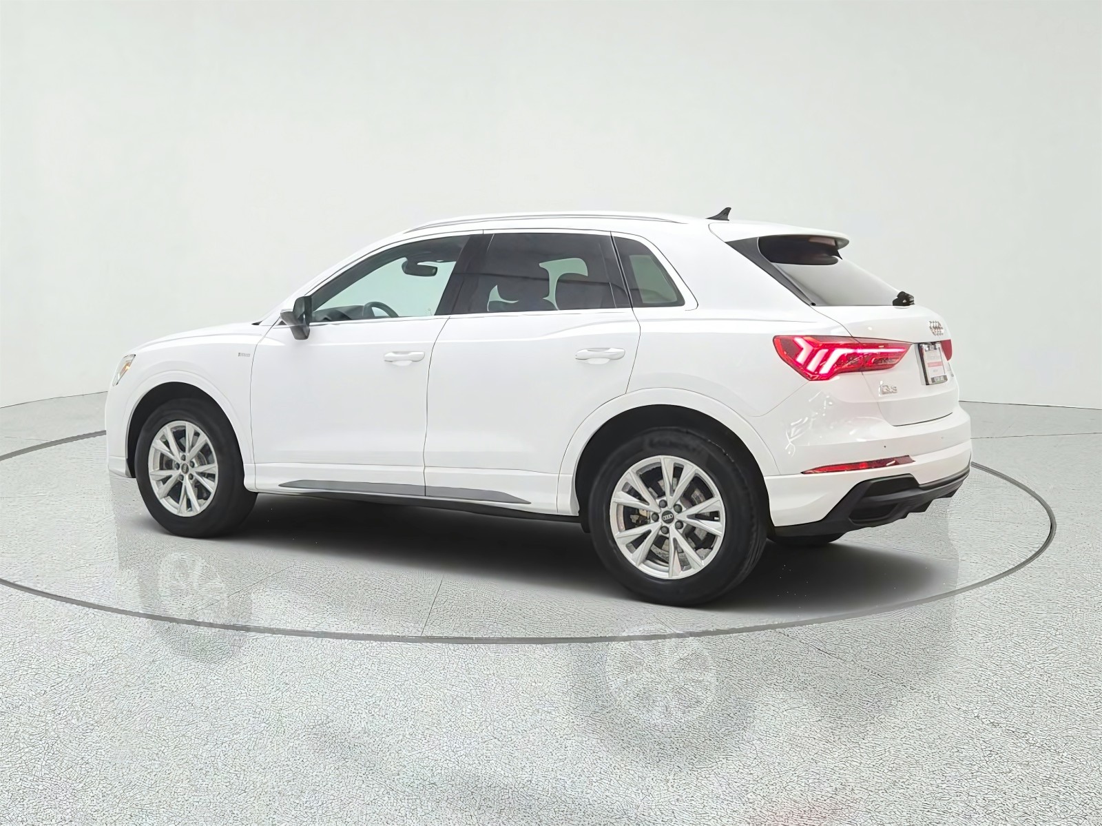 Used 2023 Ibis White Audi S line Premium image 7