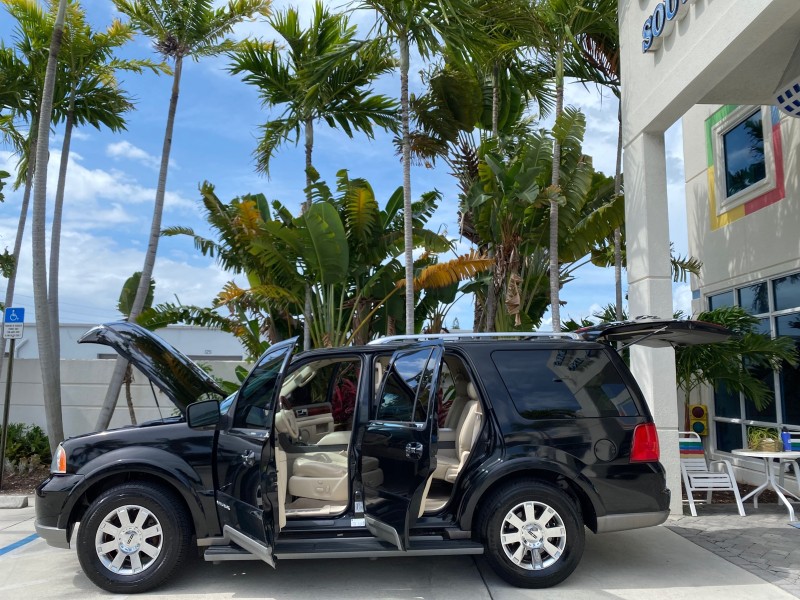 2004 Lincoln Navigator LOW MILES 67,511 SUNROOF in ,