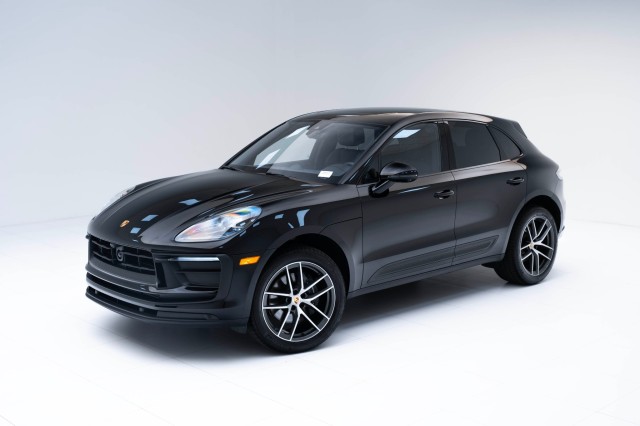 2025  Macan  in , 