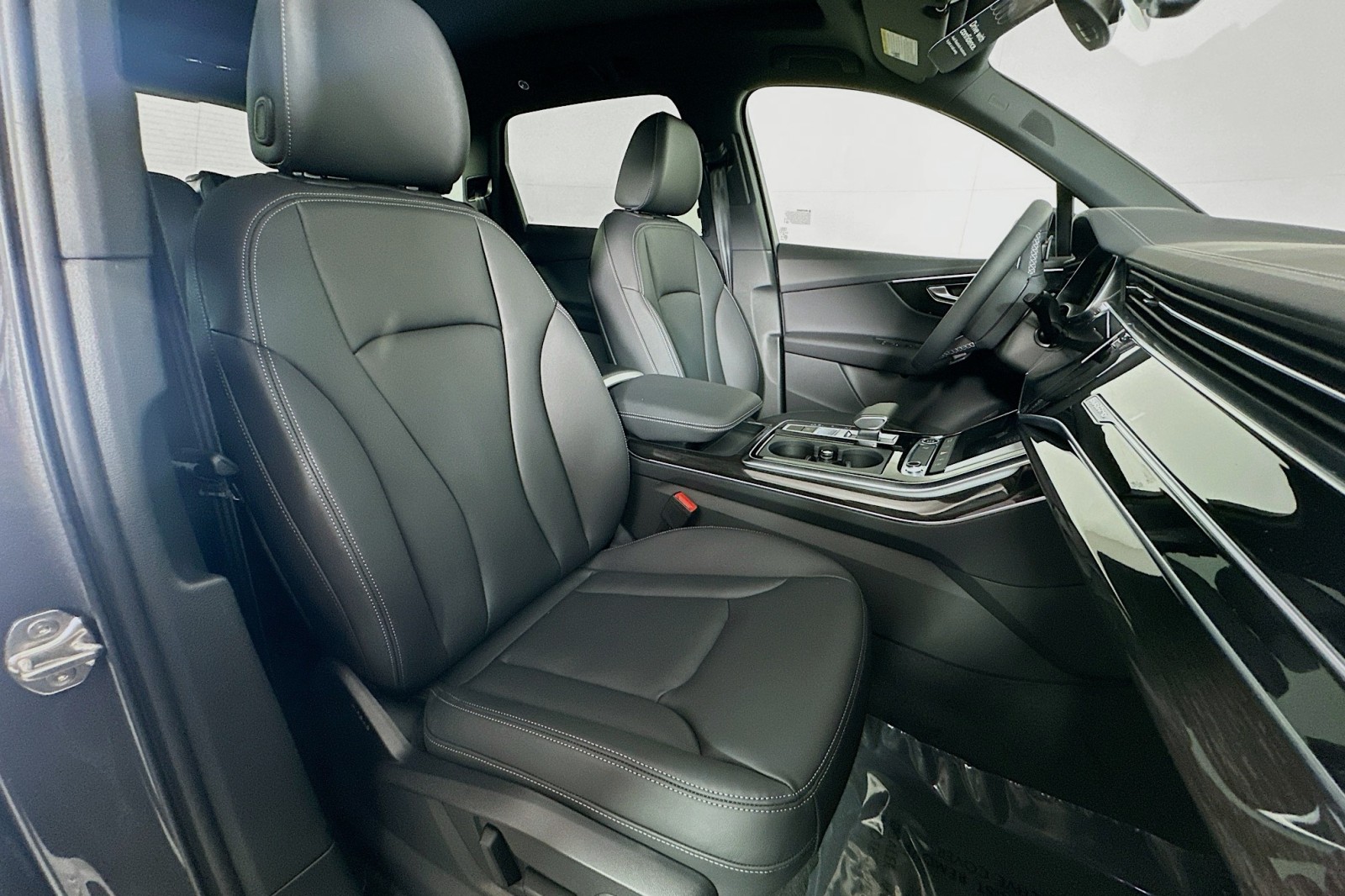 New 2026 Samurai Gray Metallic Audi Premium image 8