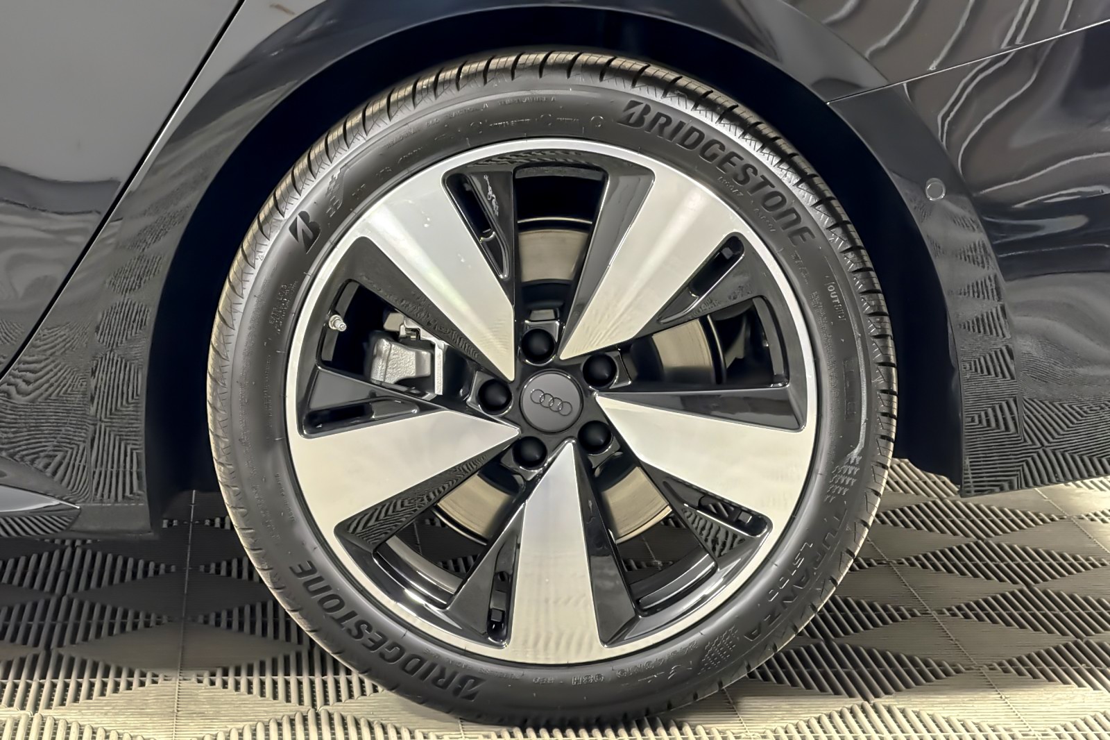 New 2026 Mythos Black Metallic Audi Premium Plus 2.0 TFSI quattro image 25