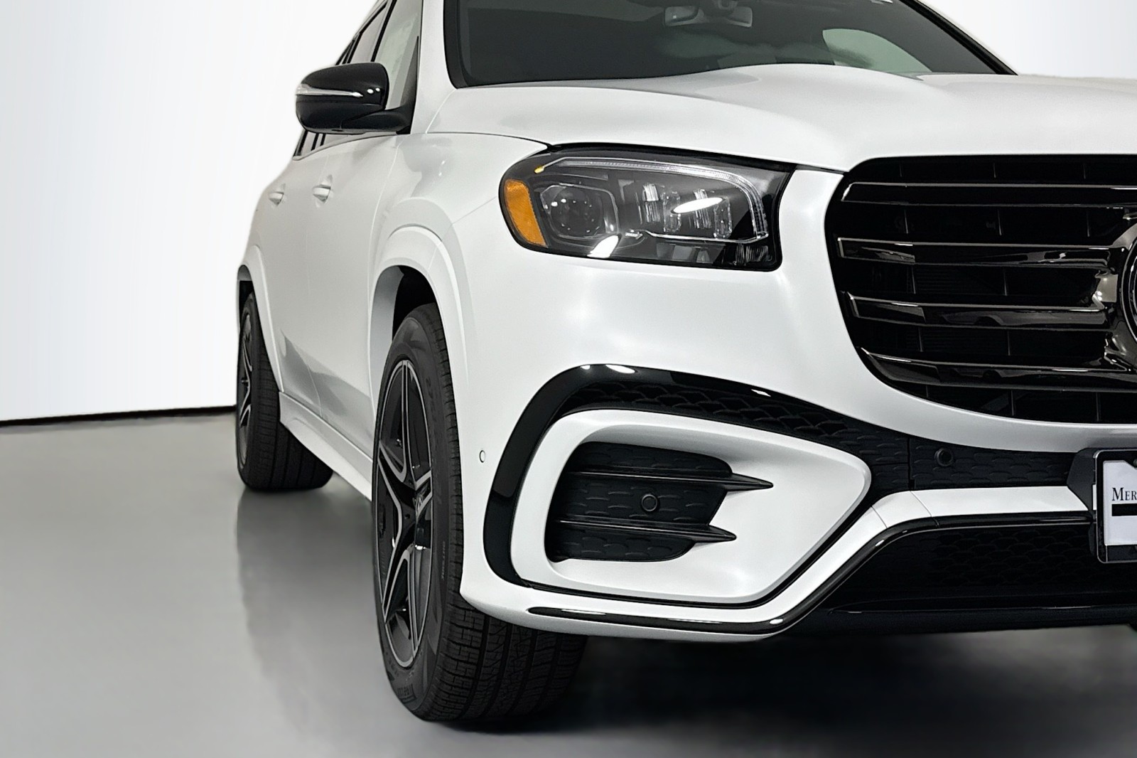 New 2026 MANUFAKTUR Signature Moonlight W Mercedes-Benz GLS 450 4MATIC® SUV image 14