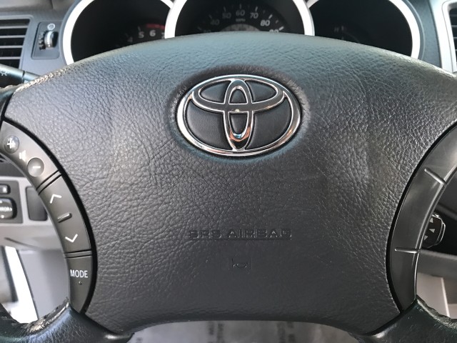 2005 Toyota Tacoma SR5 4WD FLORIDA 4x4 4WD CD Tow Brake Control in pompano beach, Florida