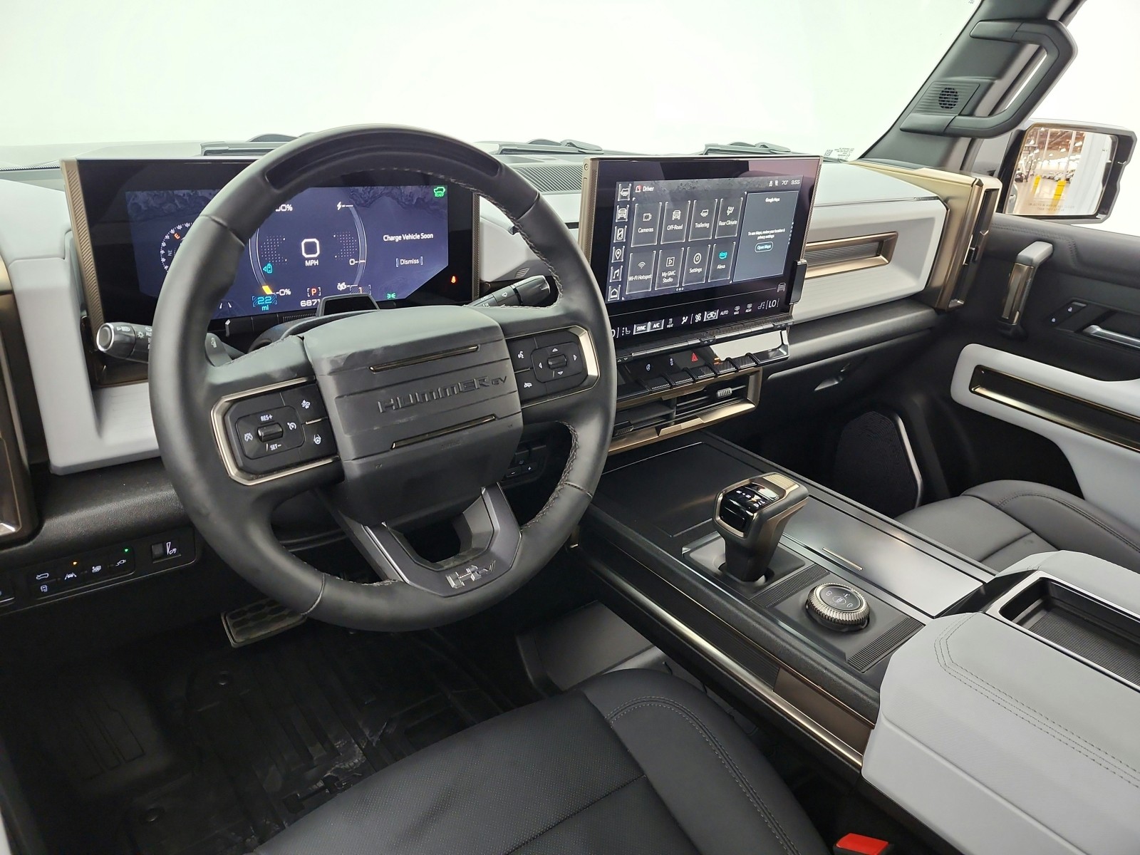 Used 2024 Void Black GMC e4WD 4dr 2X image 9