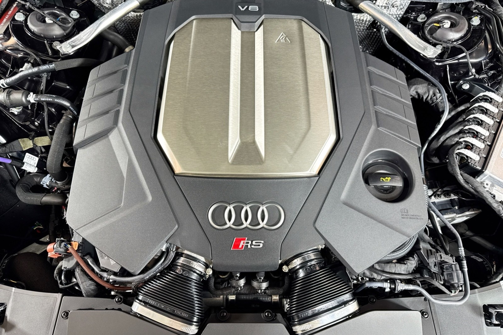 New 2025 Sebring Black Crystal Effect Audi performance 4.0 TFSI quattro image 28