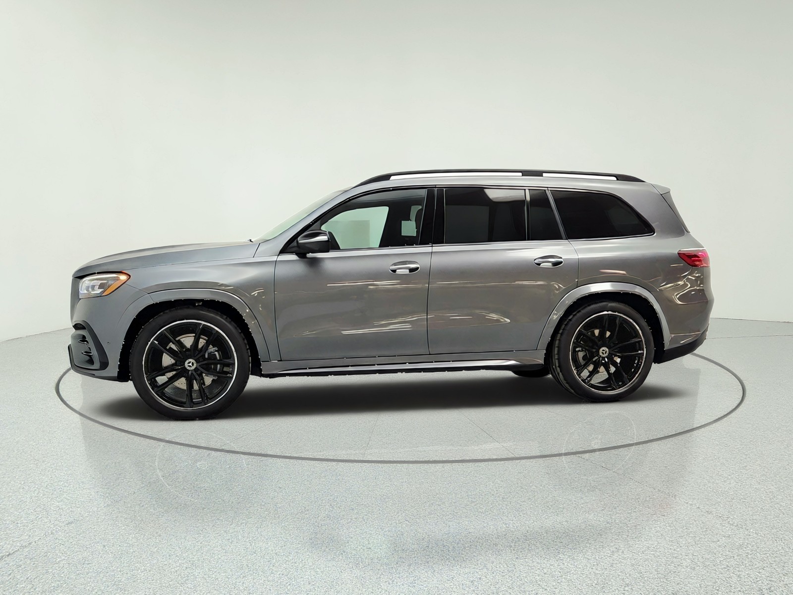 New 2026 Selenite Grey Metallic Mercedes-Benz GLS 450 4MATIC® SUV image 8