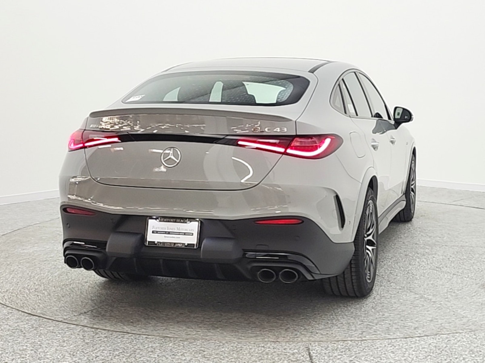 New 2026 MANUFAKTUR Alpine Grey Mercedes-Benz AMG® GLC 43 image 6