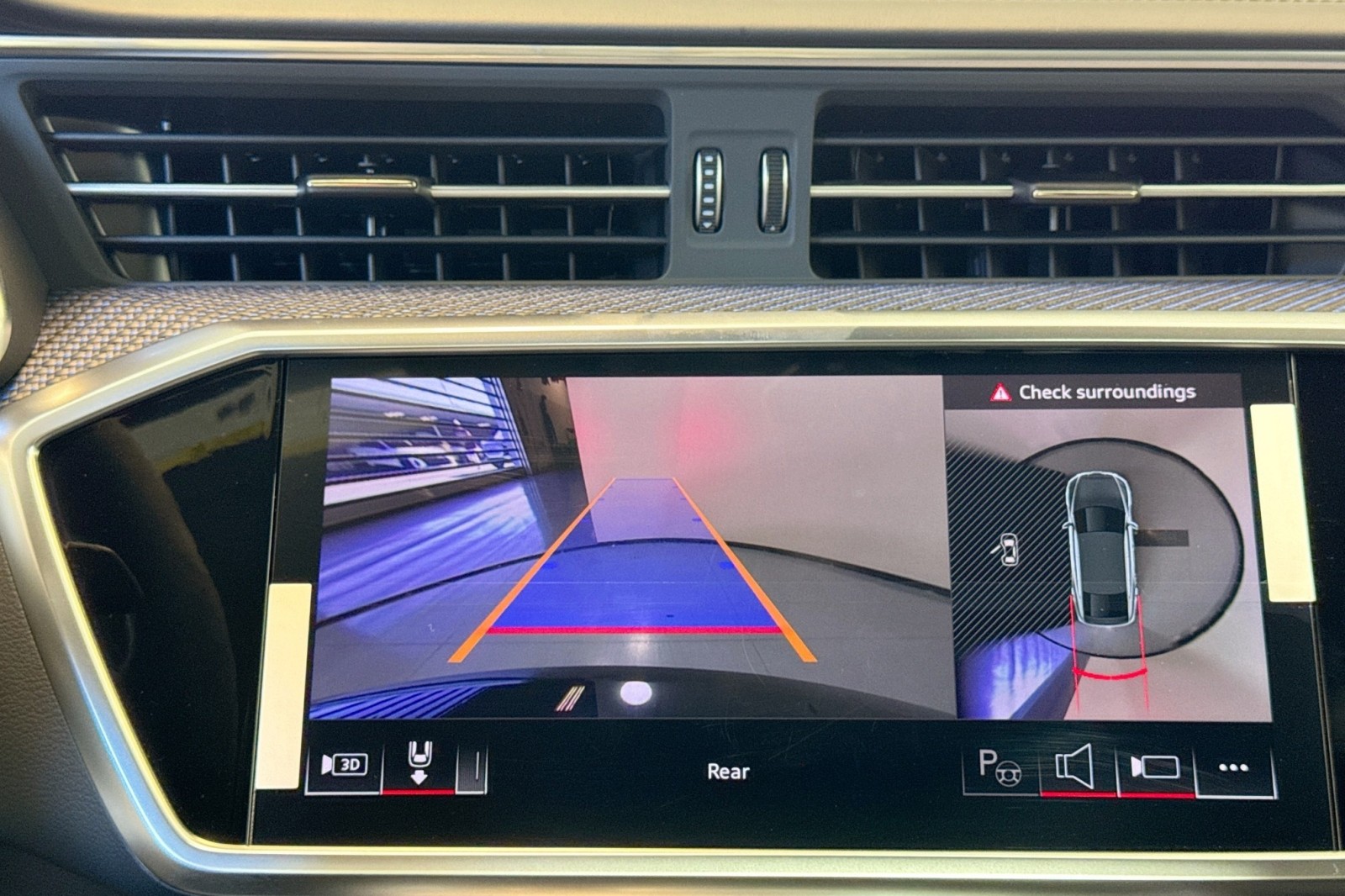 New 2025 Sebring Black Crystal Effect Audi performance 4.0 TFSI quattro image 13