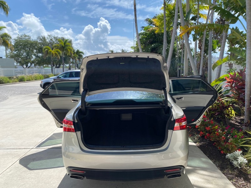 2013 Toyota Avalon XLE Premium LOW MILES 56,196 in , 