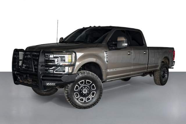 2021 Ford F-350 SRW Lariat 4