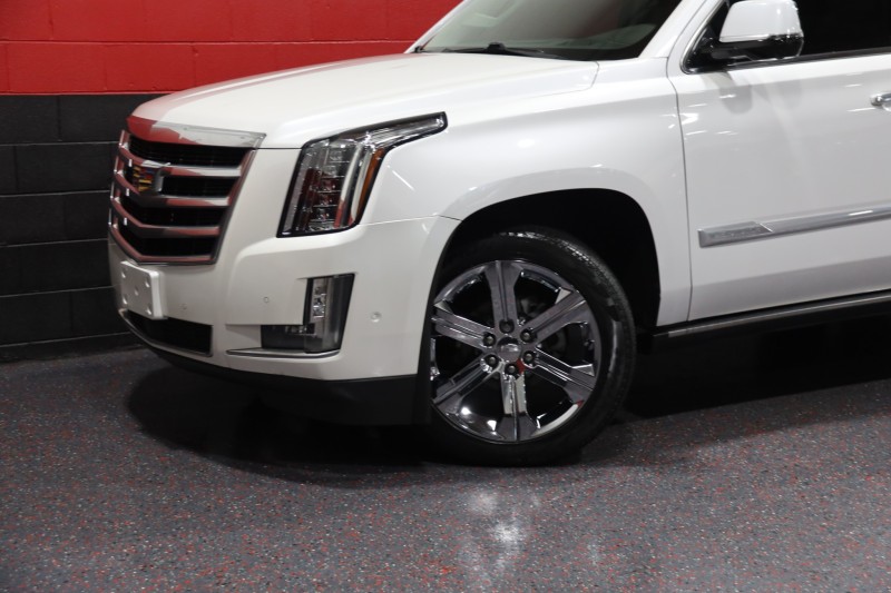 2017 Cadillac Escalade Premium Luxury 4WD 4dr Suv in , 