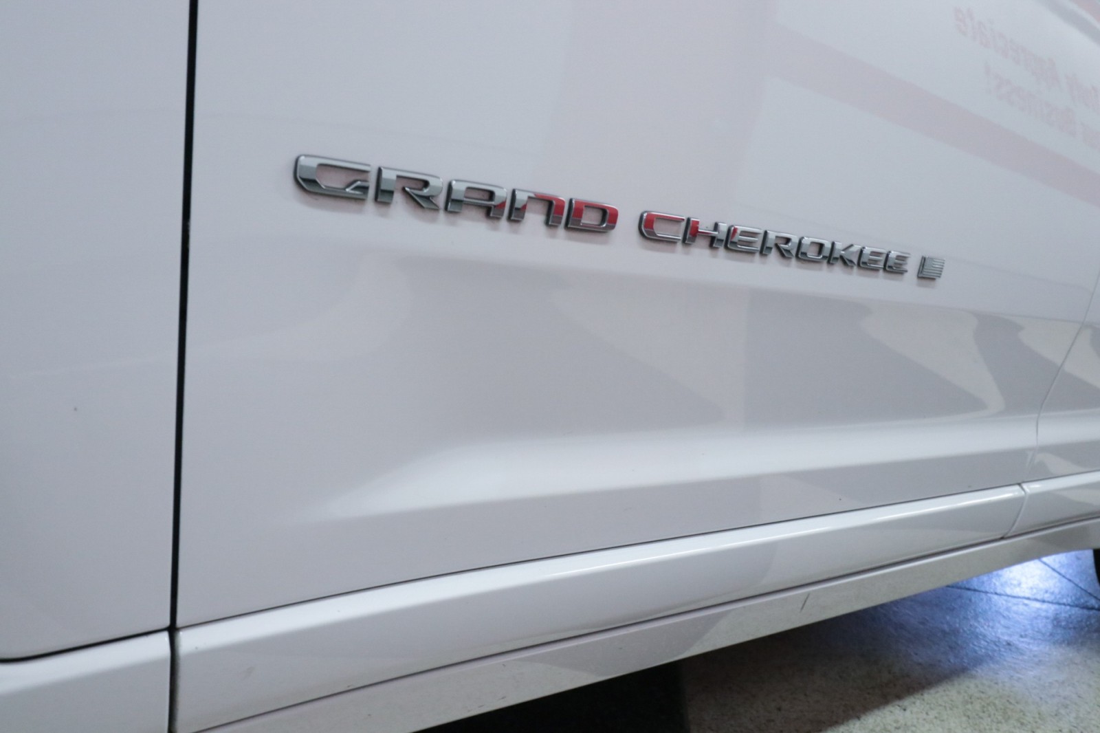 Used Car 2023 Jeep Grand Cherokee  Overland For Sale Under $50,000 In Austin, Texas