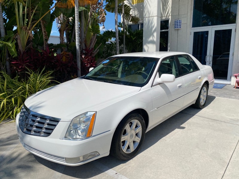 2006 Cadillac DTS LOW MILES 58,287 in , 