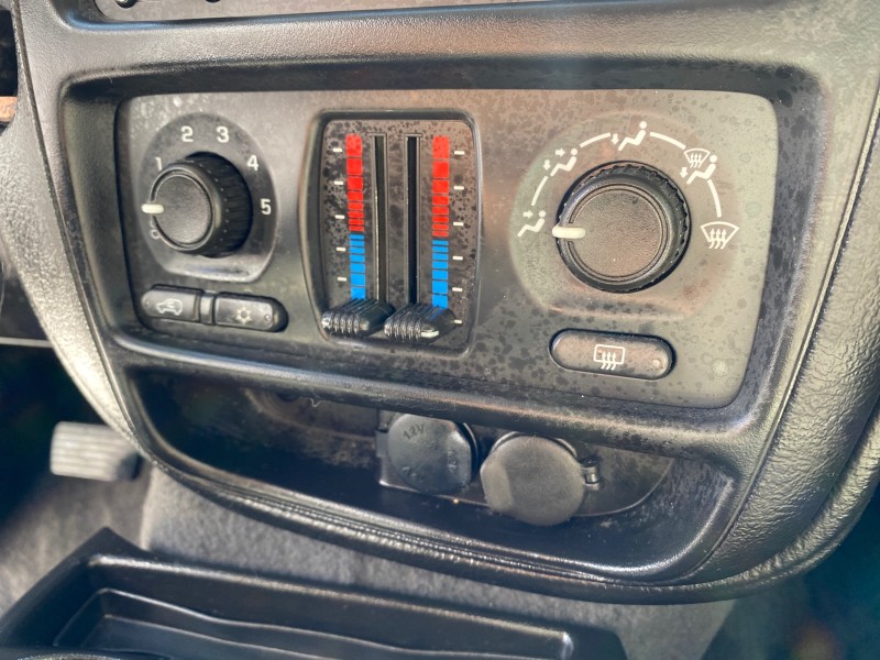 2005 Chevrolet TrailBlazer 4WD LS 1 OWNER LOW MILES 75,632 in , 