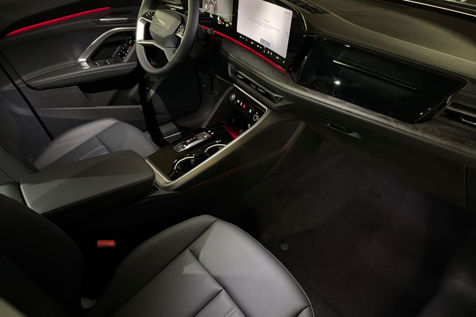 New 2026 District Green Metallic Audi Premium 2.0 TFSI quattro image 15