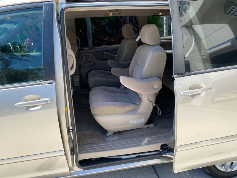 2006 Toyota Sienna VAN LE LOW MILES 78,653 in , 
