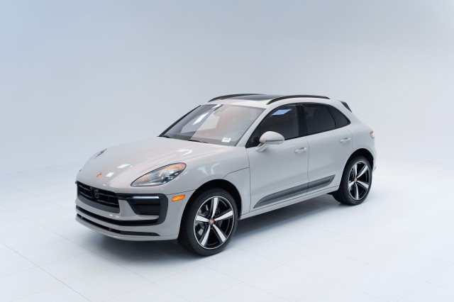 2024  Macan  in , 