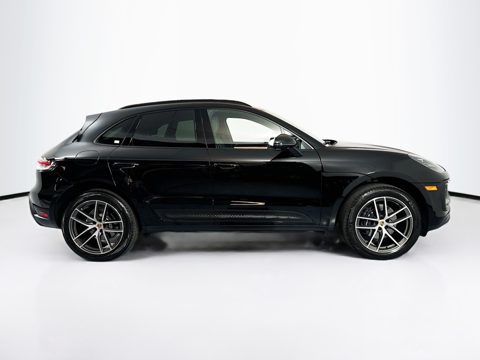 2024 Porsche Macan  4