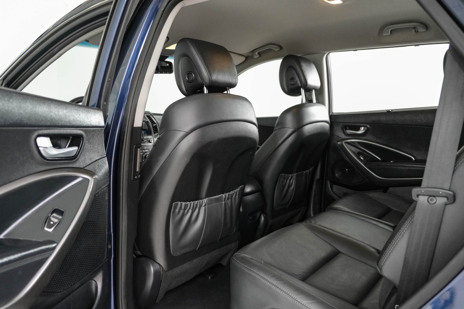 2017 Hyundai Santa Fe SE AWD BLIND SPOT ASSIST LEATHER HEATED SEATS REAR 43
