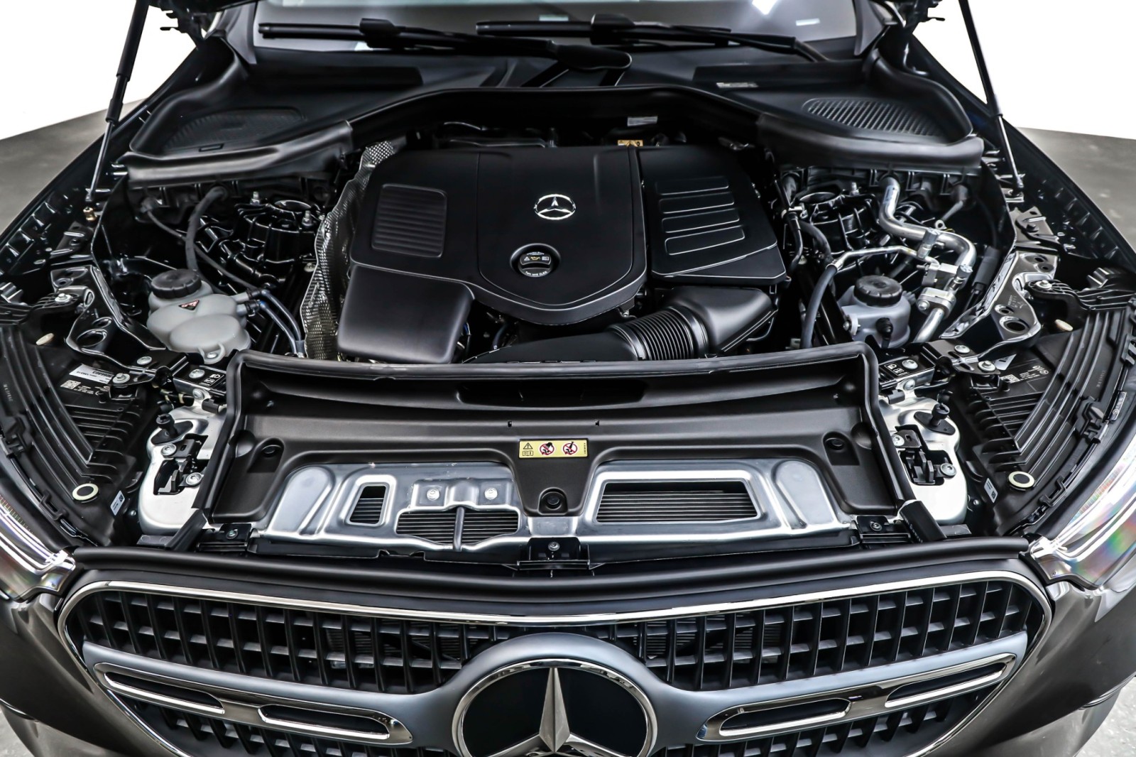 New 2026 Black Mercedes-Benz GLC 300 SUV image 11