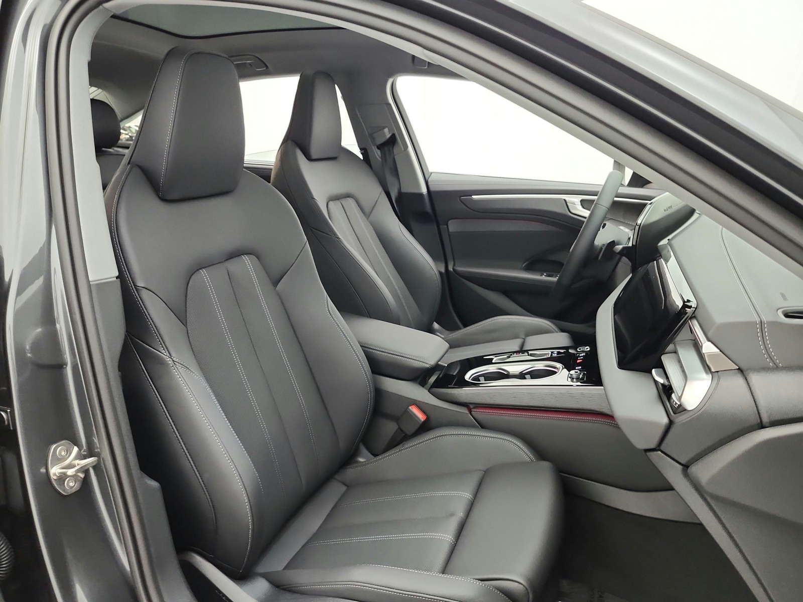 New 2026 Daytona Gray Pearl Effect Audi Premium Plus quattro image 16