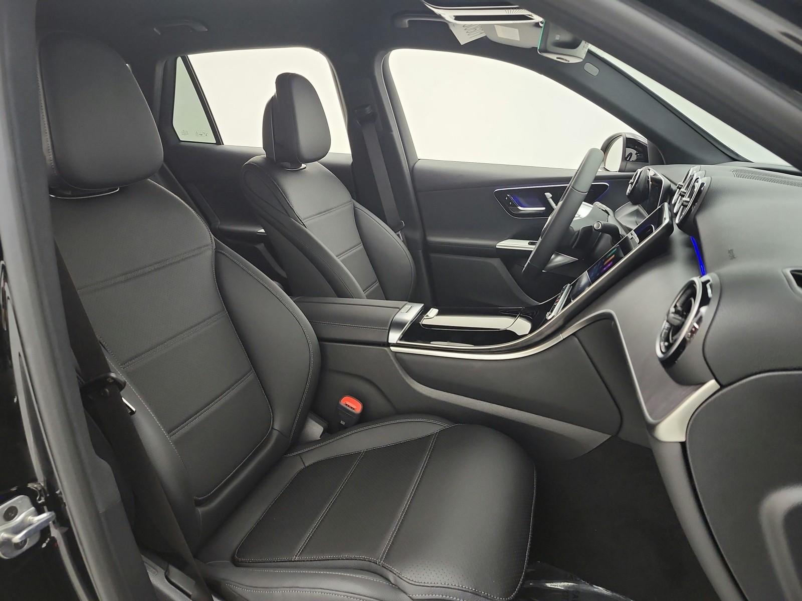 New 2026 Black Mercedes-Benz GLC 300 image 17