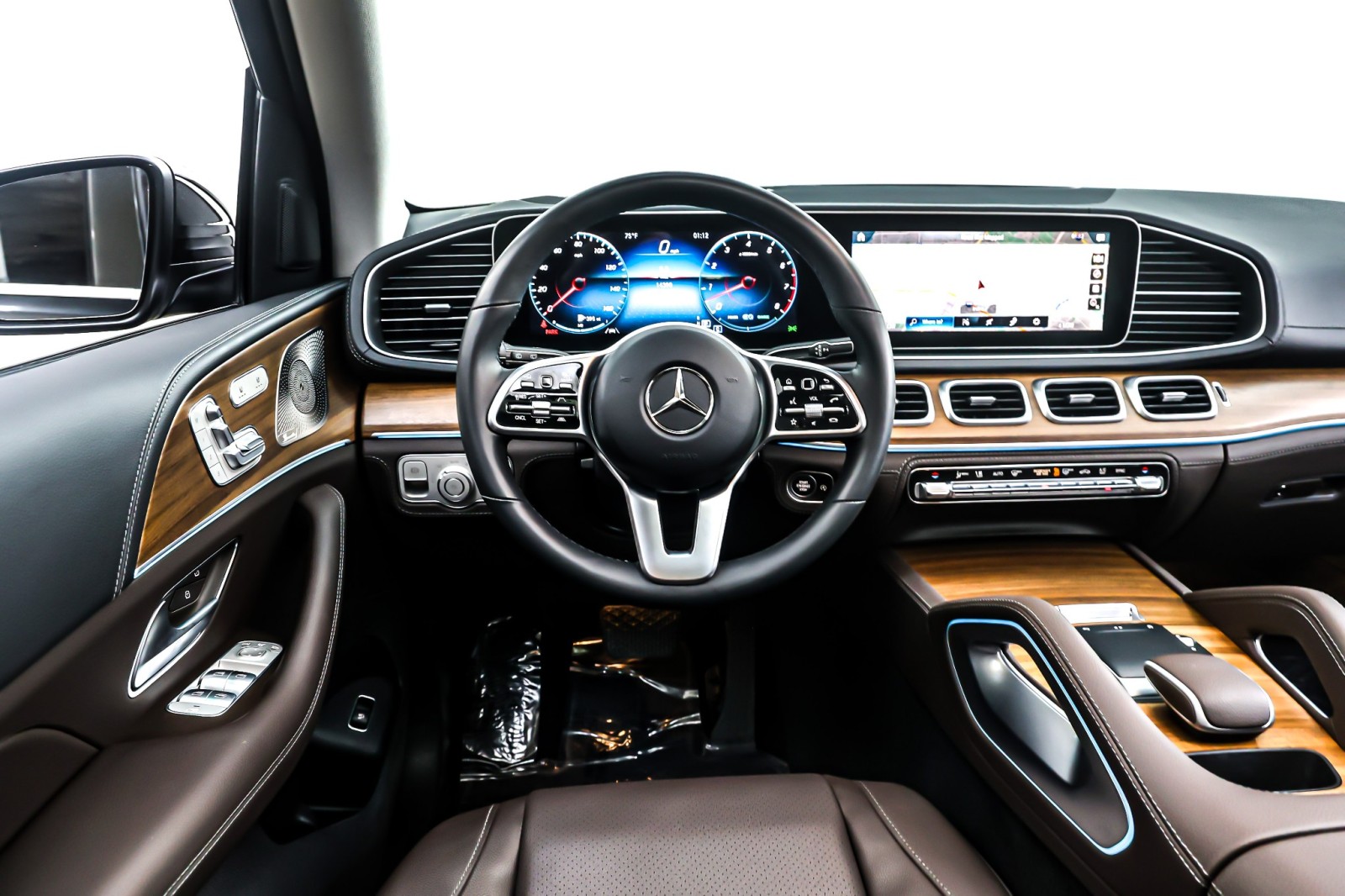 Certified Used 2023 Black Mercedes-Benz GLE 450 4MATIC® SUV image 7