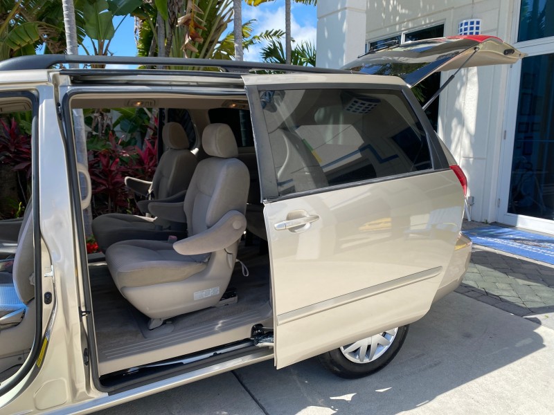 2006 Toyota Sienna VAN LE LOW MILES 78,653 in , 