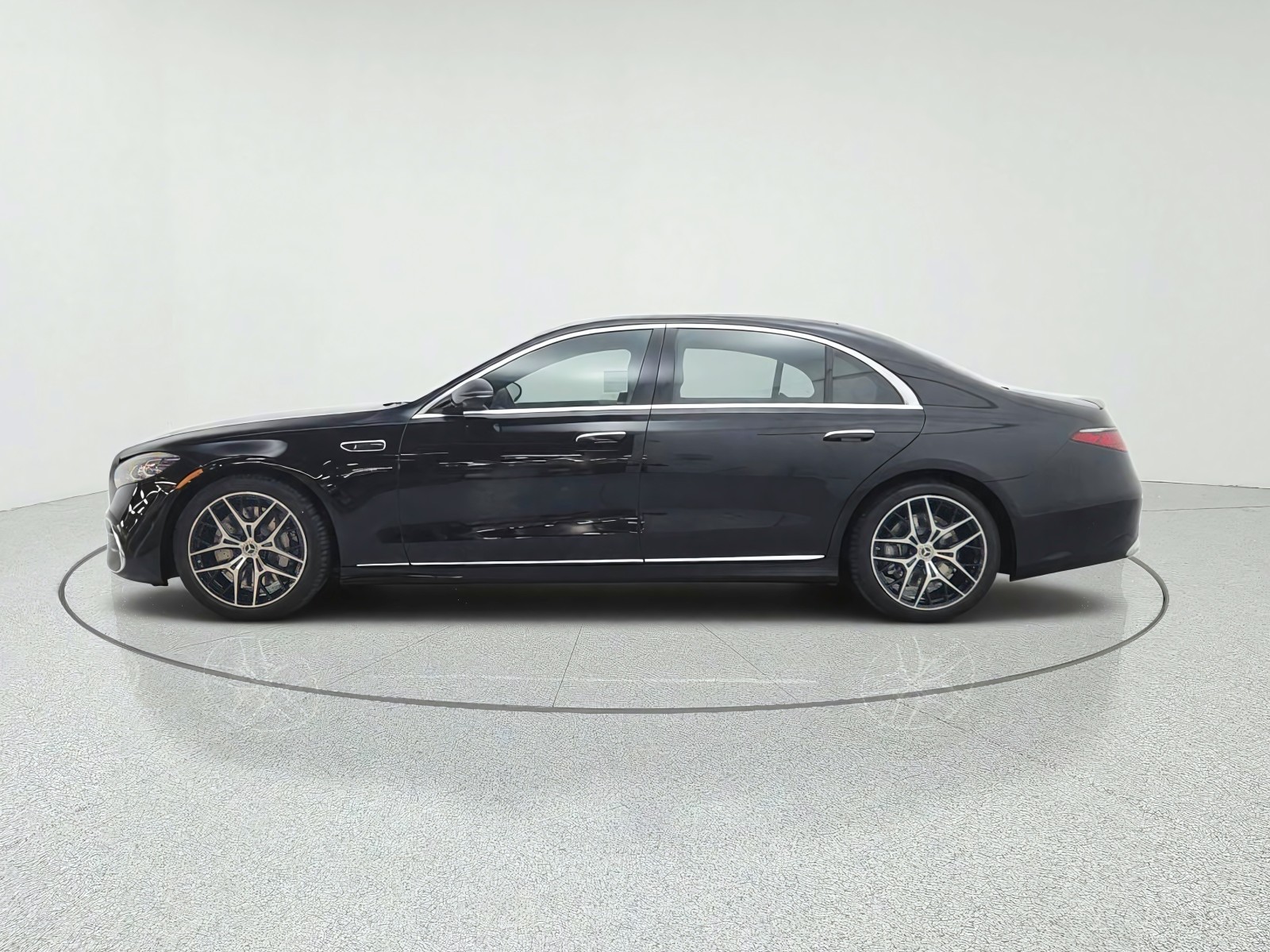 New 2027 Black Mercedes-Benz S 500 4MATIC® Sedan image 8