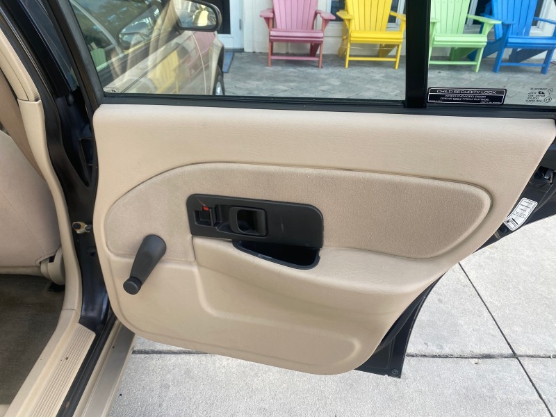 1995 Saturn SL LOW MILES 70,805 in ,