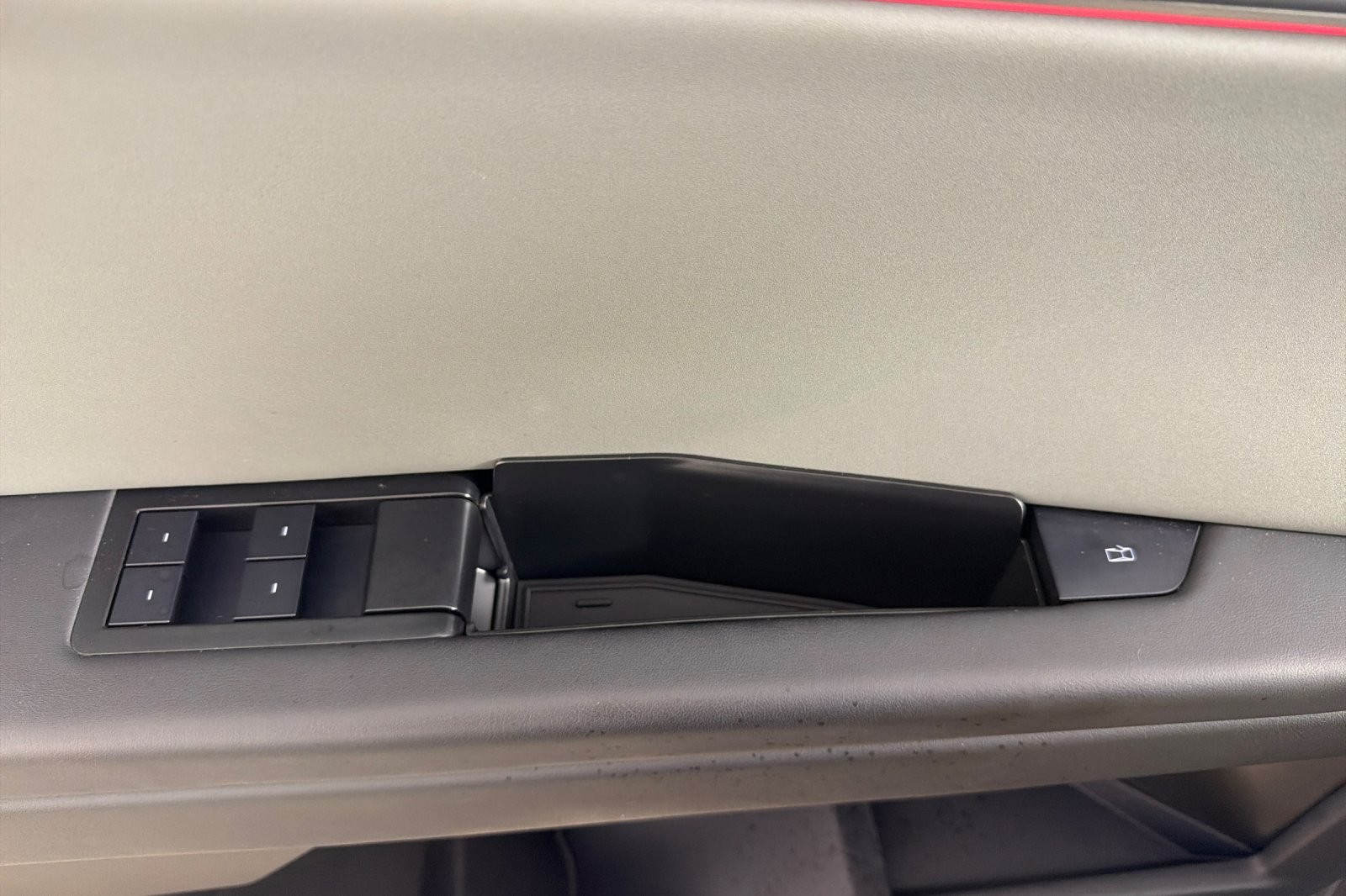 Used 2025 GRAY Tesla AWD image 10