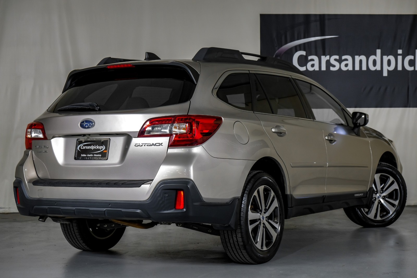 2018 Subaru Outback Limited 8