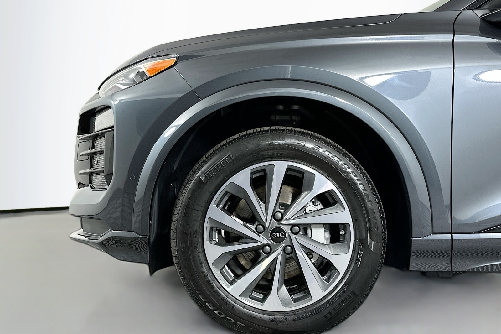 New 2027 Manhattan Gray Metallic Audi Premium image 11