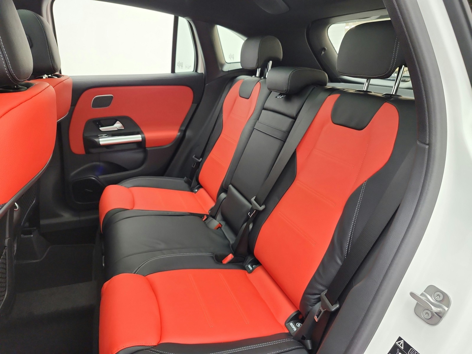 New 2026 Polar White Mercedes-Benz AMG® GLA 35 4MATIC SUV image 11